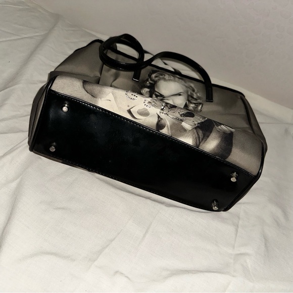 Vintage GUESS Designer Rare Collectible Purse Handbag Bejeweled Bag - Picture 8 of 16